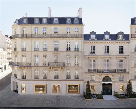 dior paris boutique avenue montaigne|dior 30 montaigne east west.